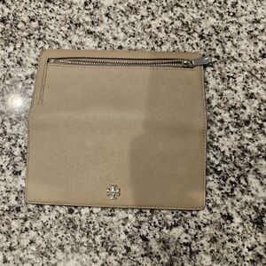 Tory Burch Grey/Beige Leather Wallet